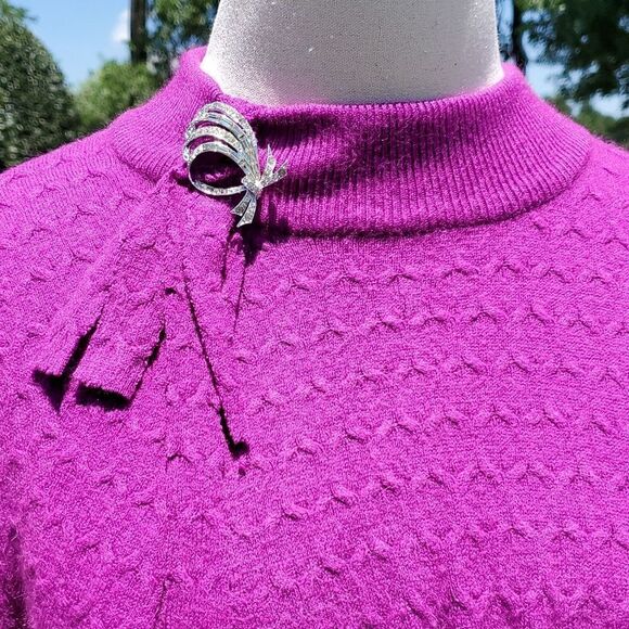 Hey Sue! Upcycled Fuchsia Tie Waist Cropped Sweater Brooch One Of Kind Sz S - Picture 3 of 7